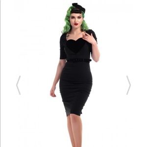 NWT Collectif black velvet heart wiggle dress with velvet belt